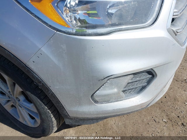12575101 :رقم المزاد ، 1FMCU9GDXHUB07345 vin ، 2017 Ford Escape Se مزاد بيع