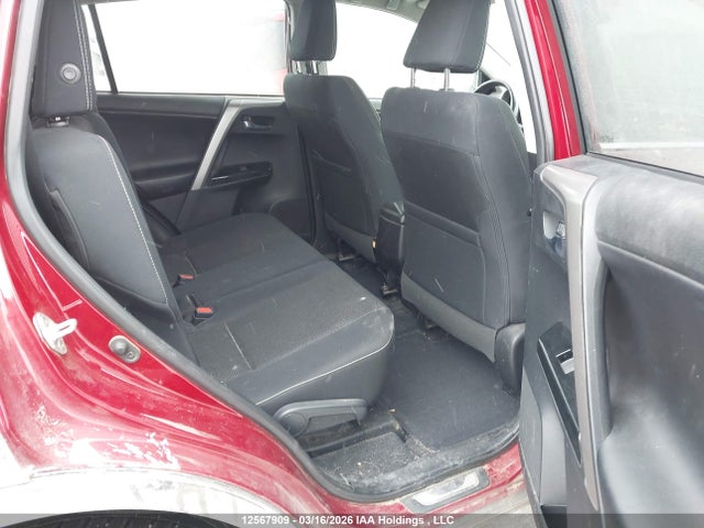 Продажа на аукционе авто 2018 Toyota Rav4 Xle, vin: 2T3RFREV1JW794163, номер лота: 12567909
