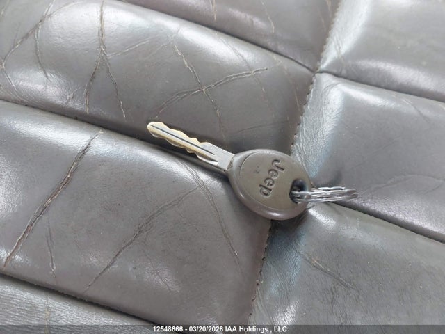 2000 Jeep Grand Cherokee Limited მანქანა იყიდება აუქციონზე, vin: 1J4GW58N8YC361622, აუქციონის ნომერი: 12548666