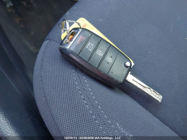 KNADN4A3XH6112989 KIA Rio