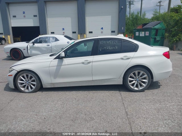 Продаж на аукціоні авто 2013 Bmw 320 I Xdrive, vin: WBA3C3C5XDF978647, номер лоту: 12575121