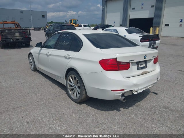 Продаж на аукціоні авто 2013 Bmw 320 I Xdrive, vin: WBA3C3C5XDF978647, номер лоту: 12575121