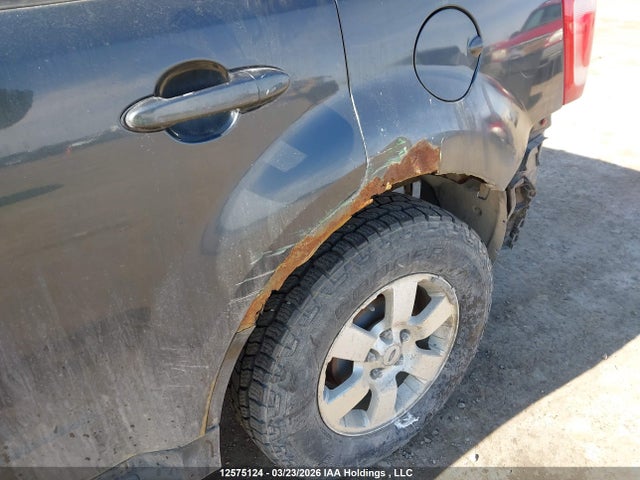 2008 Ford Escape მანქანა იყიდება აუქციონზე, vin: 1FMCU94168KA84958, აუქციონის ნომერი: 12575124