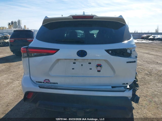 12575144 :رقم المزاد ، 5TDKBRCH2PS575720 vin ، 2023 Toyota Highlander Hybrid Xle/hybrid Bronze Edition مزاد بيع