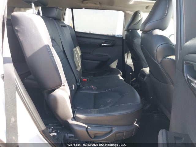 12575144 :رقم المزاد ، 5TDKBRCH2PS575720 vin ، 2023 Toyota Highlander Hybrid Xle/hybrid Bronze Edition مزاد بيع