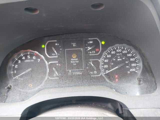 5TFCY5F17JX023514 Toyota Tundra Double Cab Sr/double Cab Sr5
