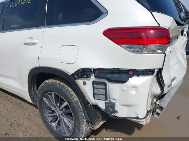 5TDJZRFH4JS526268 Toyota Highlander Se/xle