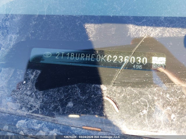12575224 :رقم المزاد ، 2T1BURHE0KC236030 vin ، 2019 Toyota Corolla Le مزاد بيع