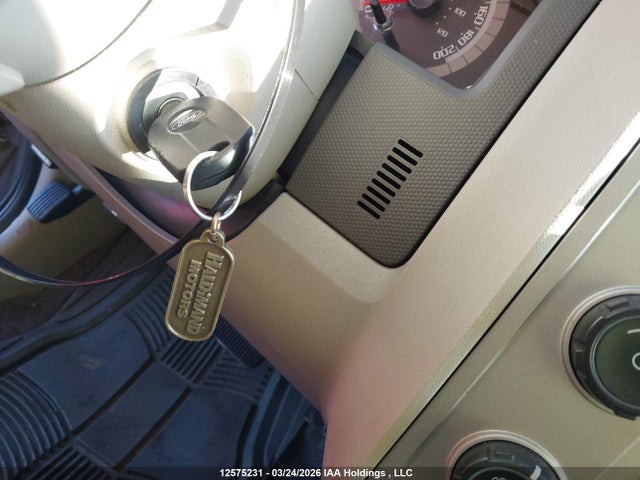 Продажа на аукционе авто 2008 Ford Escape Xlt, vin: 1FMCU03158KA88268, номер лота: 12575231