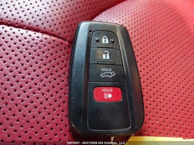 5TDLZRBH6MS120270 Toyota Highlander Xse