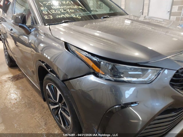 5TDLZRBH6MS120270 Toyota Highlander Xse