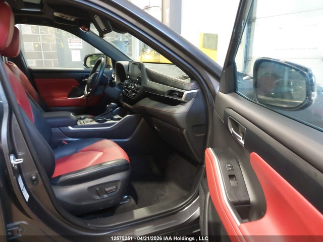 5TDLZRBH6MS120270 Toyota Highlander Xse