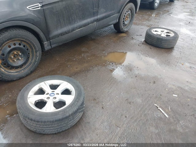 1FMCU0GXXFUC52162 Ford ESCAPE SE