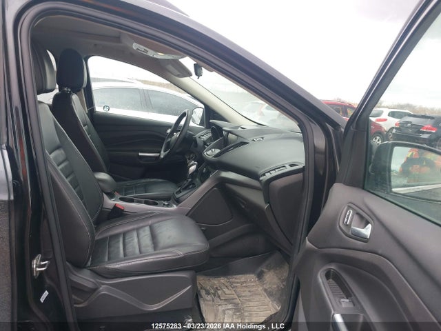 1FMCU0GXXFUC52162 Ford ESCAPE SE