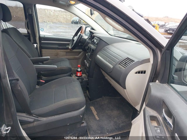 12575284 :رقم المزاد ، 2D4RN4DE5AR461520 vin ، 2010 Dodge Grand Caravan مزاد بيع