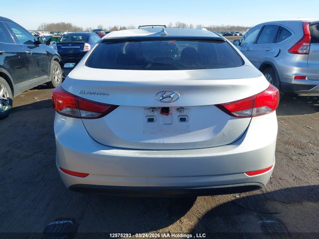 Продажа на аукционе авто 2016 Hyundai Elantra Se/sport/limited, vin: 5NPDH4AE0GH788285, номер лота: 12575293