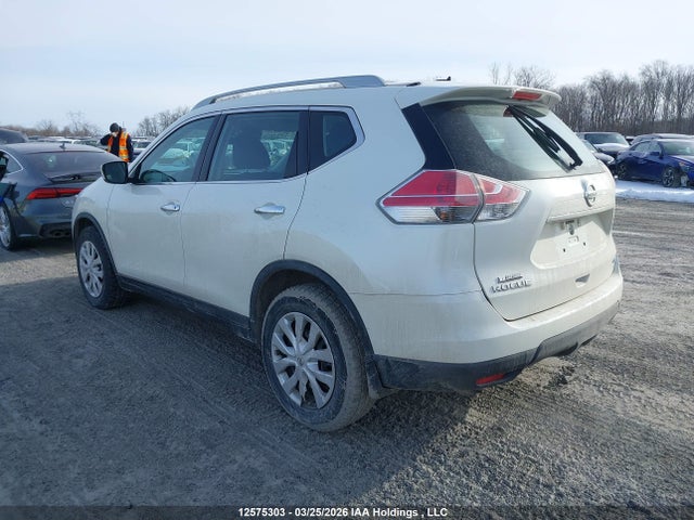 Продажа на аукционе авто 2015 Nissan Rogue S/sl/sv, vin: 5N1AT2MT1FC890278, номер лота: 12575303