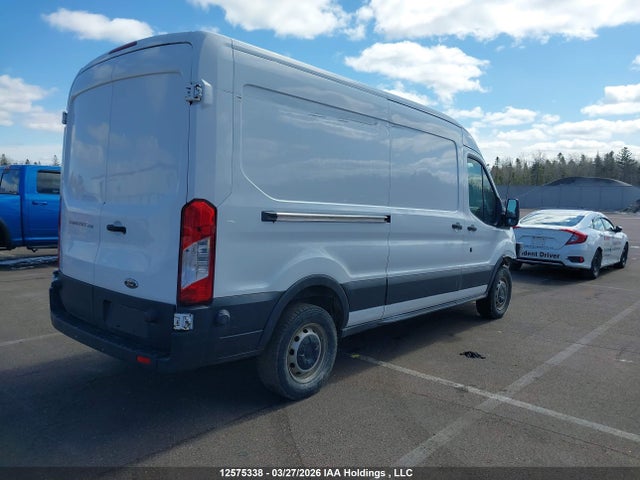 2015 Ford Transit-250 მანქანა იყიდება აუქციონზე, vin: 1FTNR2CM2FKB24211, აუქციონის ნომერი: 12575338