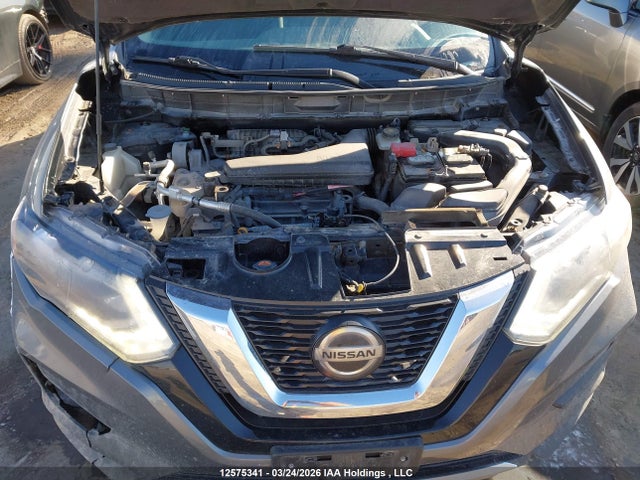2018 Nissan Rogue S/sv მანქანა იყიდება აუქციონზე, vin: 5N1AT2MT0JC727677, აუქციონის ნომერი: 12575341