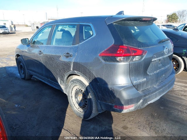 2018 Nissan Rogue S/sv მანქანა იყიდება აუქციონზე, vin: 5N1AT2MT0JC727677, აუქციონის ნომერი: 12575341