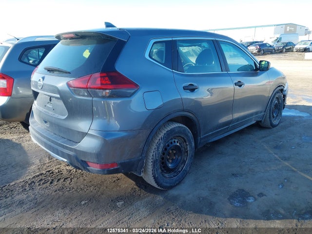 2018 Nissan Rogue S/sv მანქანა იყიდება აუქციონზე, vin: 5N1AT2MT0JC727677, აუქციონის ნომერი: 12575341