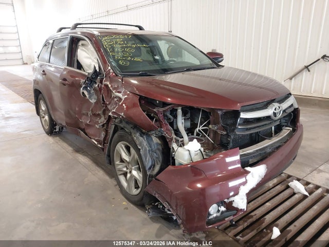 2015 Toyota Highlander Limited მანქანა იყიდება აუქციონზე, vin: 5TDDKRFH6FS221721, აუქციონის ნომერი: 12575347