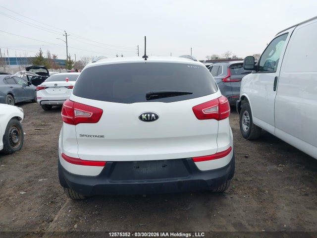 2013 Kia Sportage Lx მანქანა იყიდება აუქციონზე, vin: KNDPB3A28D7521913, აუქციონის ნომერი: 12575352