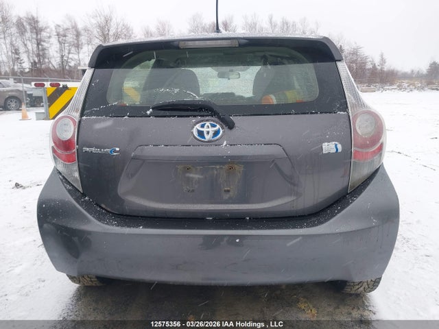 2014 Toyota Prius C მანქანა იყიდება აუქციონზე, vin: JTDKDTB34E1060435, აუქციონის ნომერი: 12575356