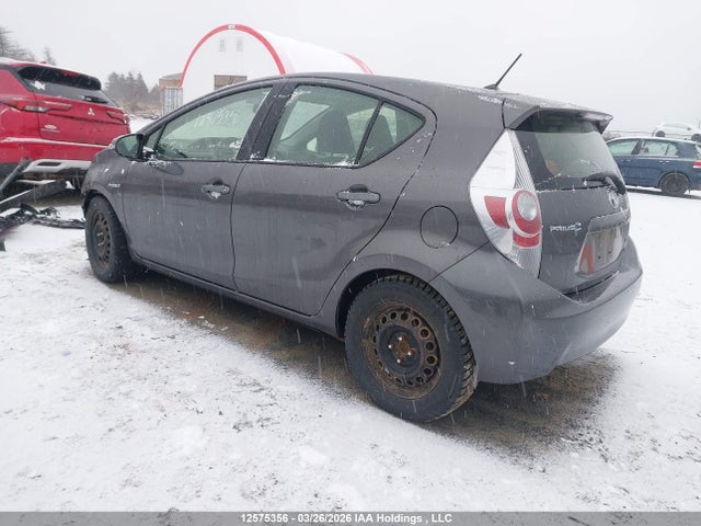 2014 Toyota Prius C მანქანა იყიდება აუქციონზე, vin: JTDKDTB34E1060435, აუქციონის ნომერი: 12575356