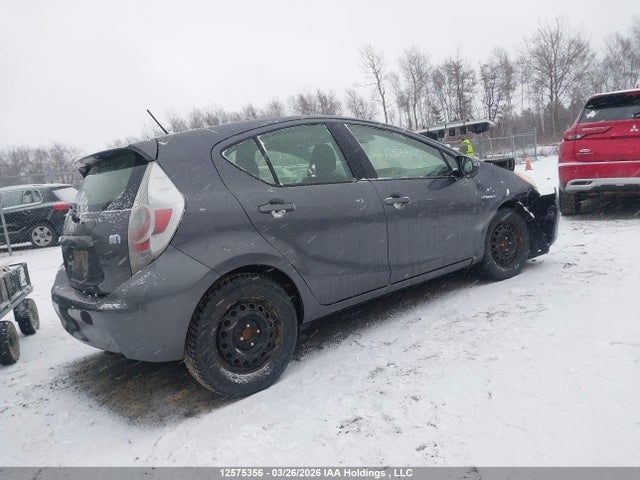 2014 Toyota Prius C მანქანა იყიდება აუქციონზე, vin: JTDKDTB34E1060435, აუქციონის ნომერი: 12575356