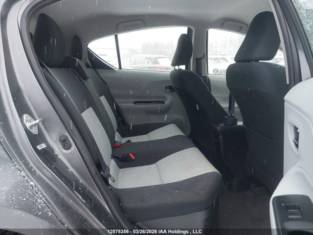2014 Toyota Prius C მანქანა იყიდება აუქციონზე, vin: JTDKDTB34E1060435, აუქციონის ნომერი: 12575356