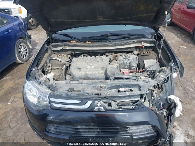 JA4JZ3AXXEZ606104 Mitsubishi Outlander Se