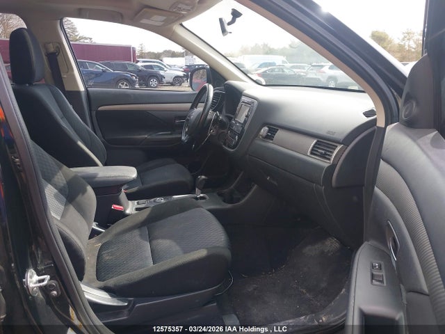 JA4JZ3AXXEZ606104 Mitsubishi Outlander Se