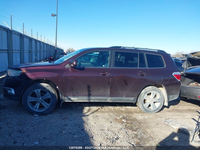 12575359 :رقم المزاد ، 5TDBK3EH3DS206676 vin ، 2013 Toyota Highlander V6 مزاد بيع