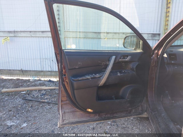 12575359 :رقم المزاد ، 5TDBK3EH3DS206676 vin ، 2013 Toyota Highlander V6 مزاد بيع