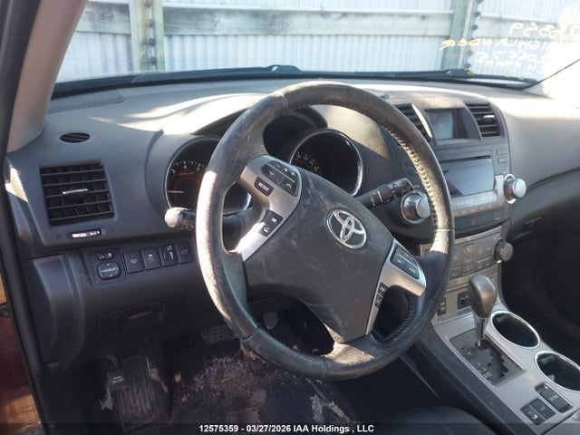 12575359 :رقم المزاد ، 5TDBK3EH3DS206676 vin ، 2013 Toyota Highlander V6 مزاد بيع