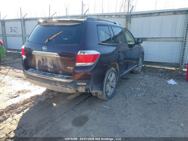 12575359 :رقم المزاد ، 5TDBK3EH3DS206676 vin ، 2013 Toyota Highlander V6 مزاد بيع