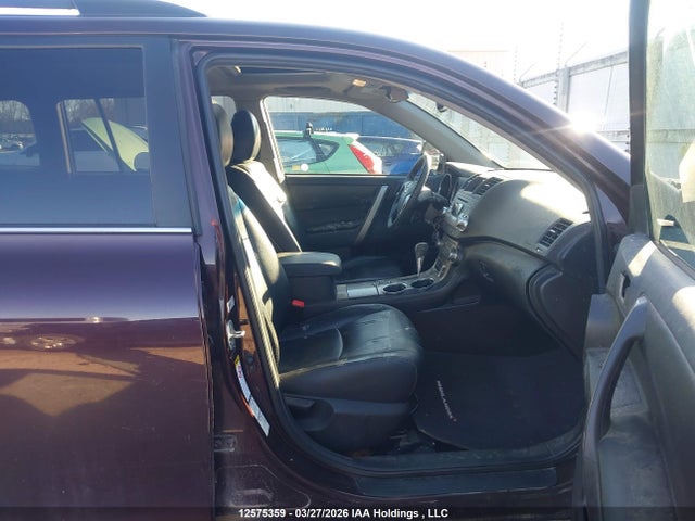 12575359 :رقم المزاد ، 5TDBK3EH3DS206676 vin ، 2013 Toyota Highlander V6 مزاد بيع