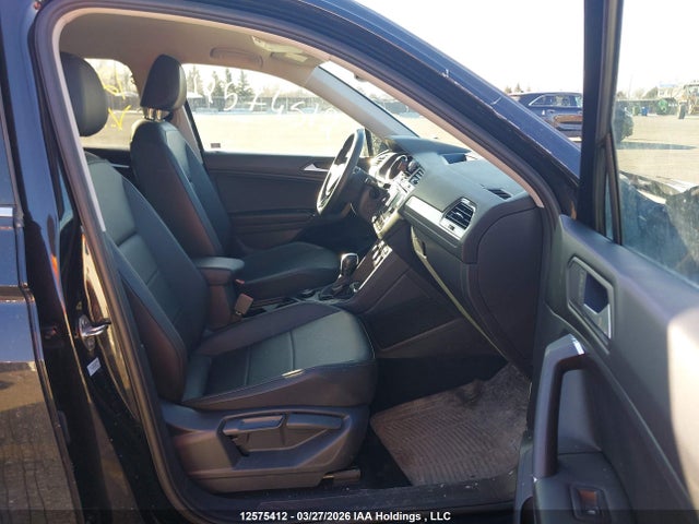 12575412 :رقم المزاد ، 3VV2B7AXXLM100472 vin ، 2020 Volkswagen Tiguan مزاد بيع
