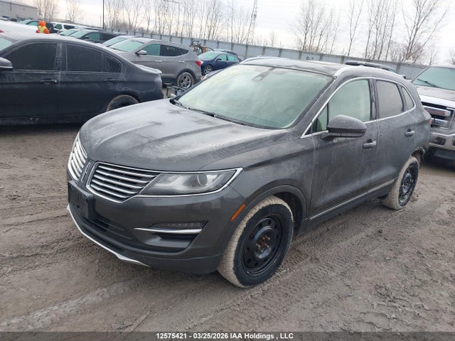 Lincoln MKC SELECT 2017 5LMCJ2D93HUL18898 Image 2