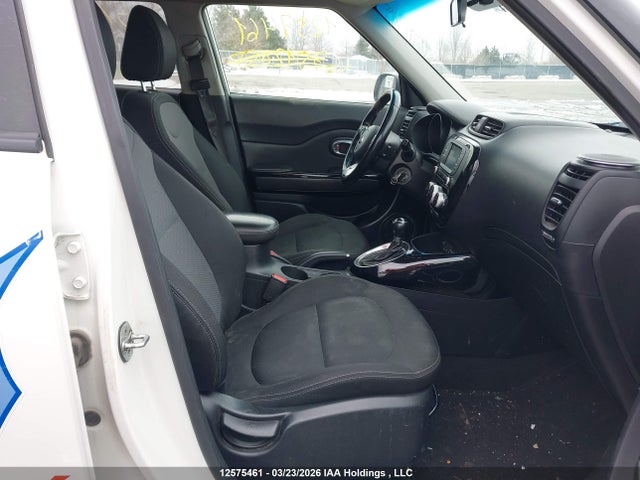 12575461 :رقم المزاد ، KNDJP3A52J7512055 vin ، 2018 Kia Soul مزاد بيع