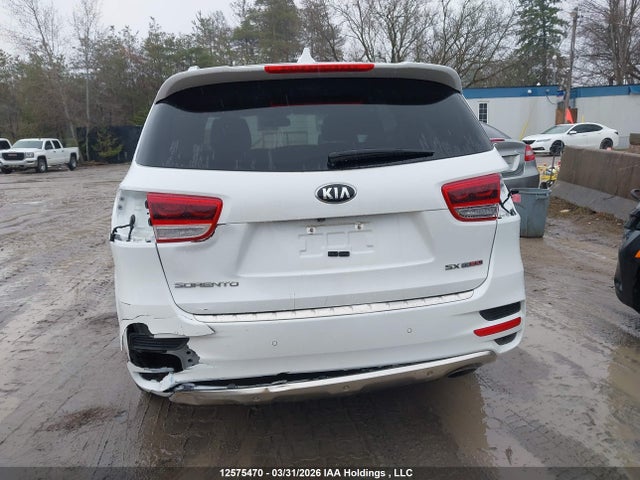 12575470 :رقم المزاد ، 5XYPKDA18JG372852 vin ، 2018 Kia Sorento مزاد بيع