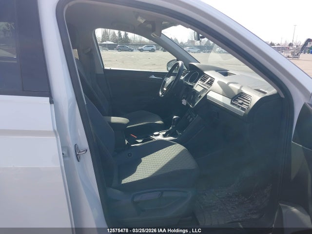 Продаж на аукціоні авто 2018 Volkswagen Tiguan, vin: 3VV0B7AX2JM182735, номер лоту: 12575478