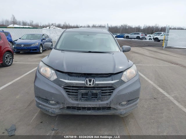 3CZRU6H52JM108028 Honda HR-V EX