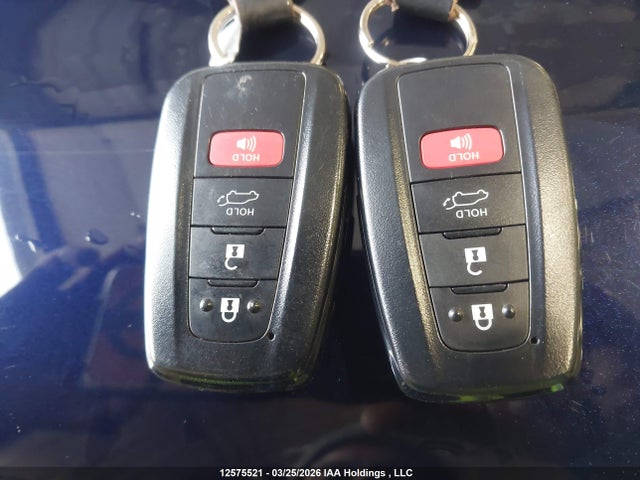 5TDGZRBH1MS554906 Toyota Highlander Xle