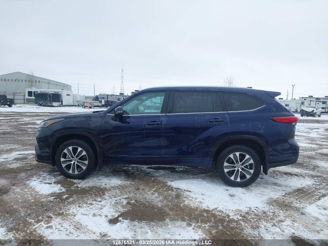 5TDGZRBH1MS554906 Toyota Highlander Xle