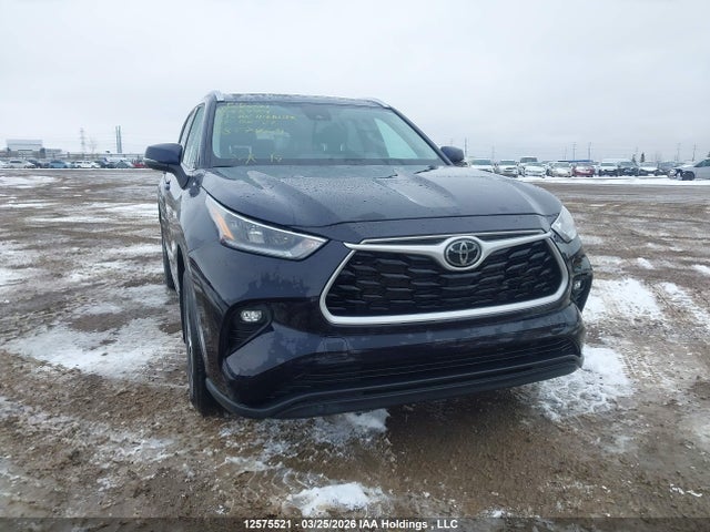 5TDGZRBH1MS554906 Toyota Highlander Xle