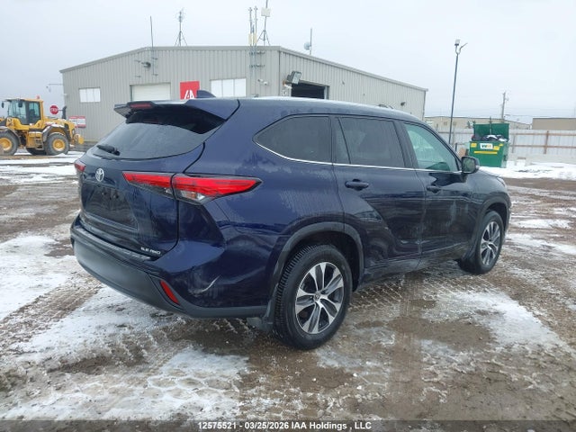 5TDGZRBH1MS554906 Toyota Highlander Xle