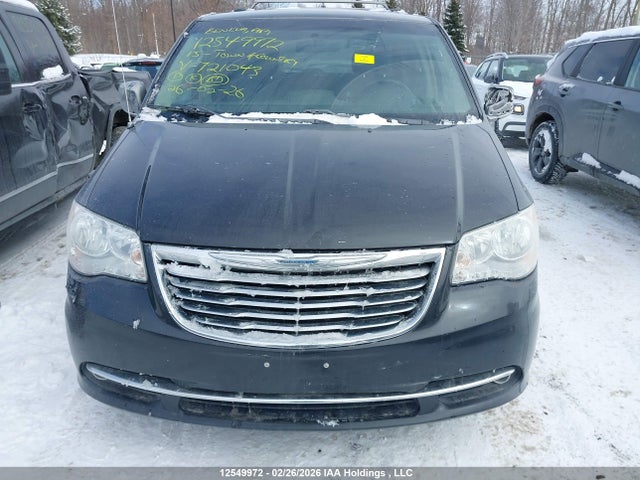 2015 Chrysler Town & Country Touring მანქანა იყიდება აუქციონზე, vin: 2C4RC1CG0FR721043, აუქციონის ნომერი: 12549972