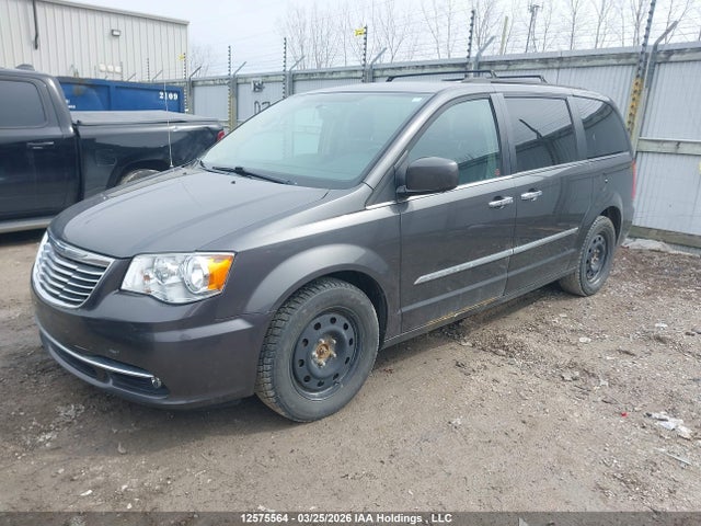 2016 Chrysler Town & Country მანქანა იყიდება აუქციონზე, vin: 2C4RC1CG9GR279638, აუქციონის ნომერი: 12575564